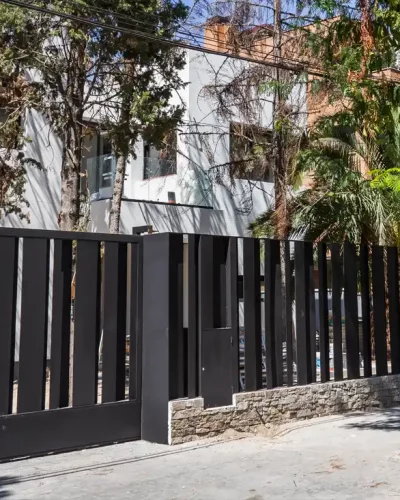 Cerramiento metálico vivienda Madrid